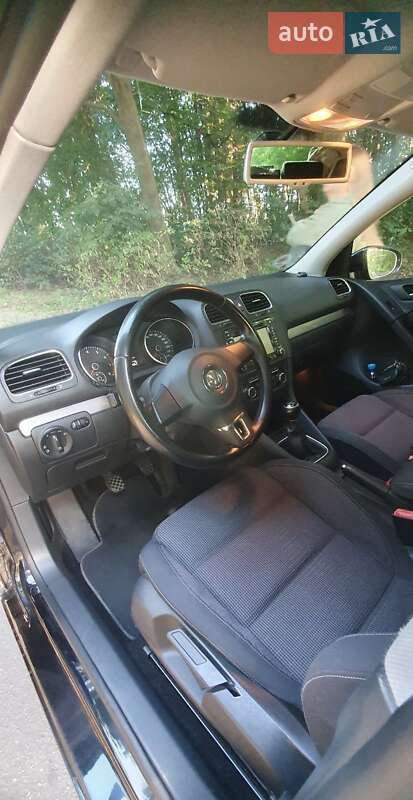 Хетчбек Volkswagen Golf 2009 в Вінниці