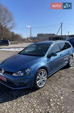 Універсал Volkswagen Golf 2014 в Рівному