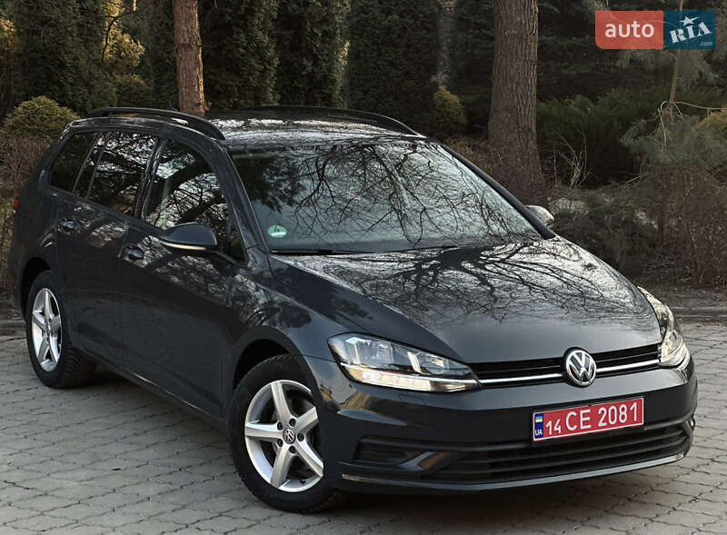 Универсал Volkswagen Golf 2019 в Львове