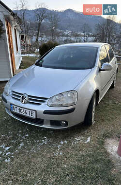 Хэтчбек Volkswagen Golf 2006 в Косове