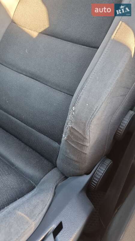 Хетчбек Volkswagen Golf 2007 в Стрию