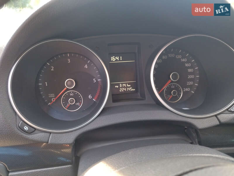 Универсал Volkswagen Golf 2011 в Хмельницком