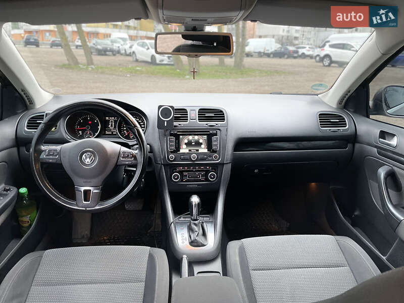 Універсал Volkswagen Golf 2012 в Черкасах