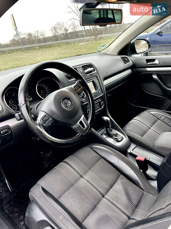 Универсал Volkswagen Golf 2012 в Ходорове