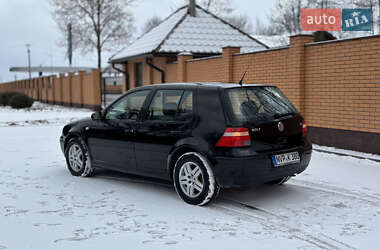 Хетчбек Volkswagen Golf 2003 в Красилові