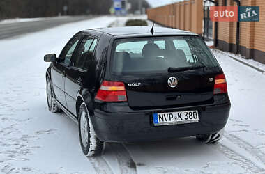 Хетчбек Volkswagen Golf 2003 в Красилові