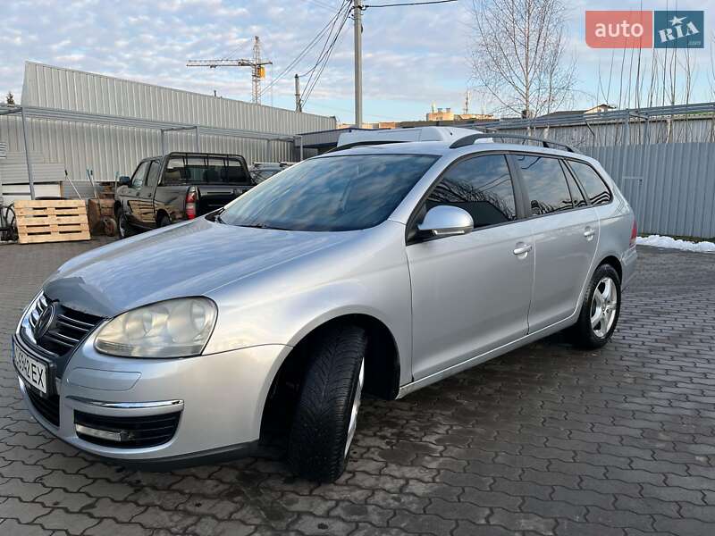 Універсал Volkswagen Golf 2009 в 