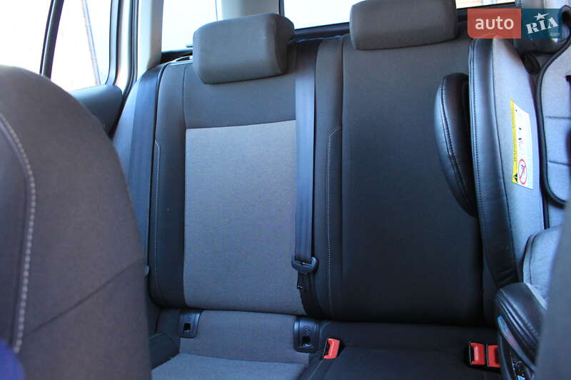 Універсал Volkswagen Golf 2015 в Вінниці