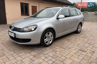 Универсал Volkswagen Golf 2010 в Костополе