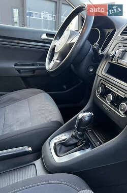 Универсал Volkswagen Golf 2012 в 