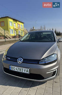 Хэтчбек Volkswagen Golf 2015 в Тернополе