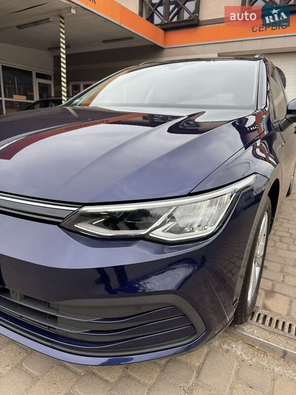 Универсал Volkswagen Golf 2021 в Сваляве