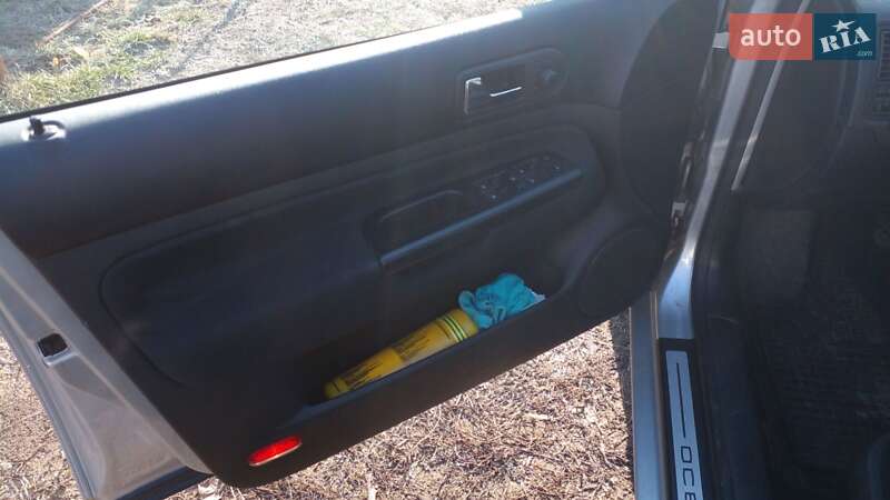 Универсал Volkswagen Golf 2003 в Оржице