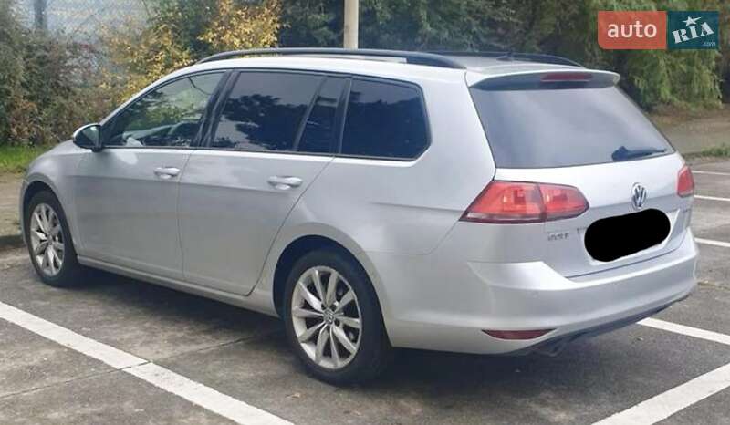 Универсал Volkswagen Golf 2016 в Ивано-Франковске