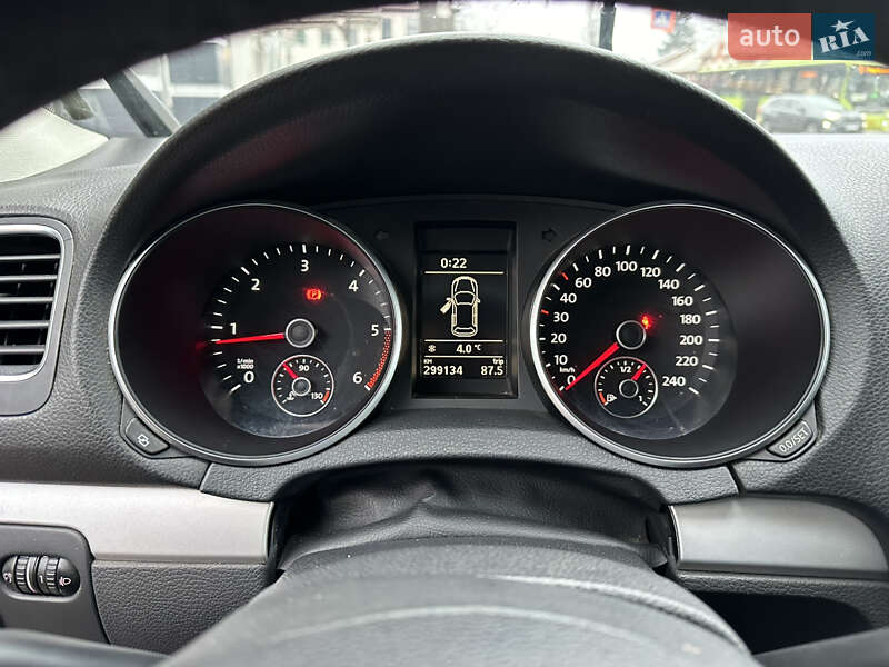 Универсал Volkswagen Golf 2012 в Житомире