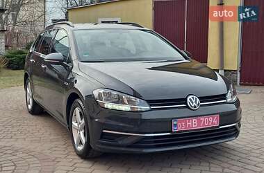 Универсал Volkswagen Golf 2017 в Львове