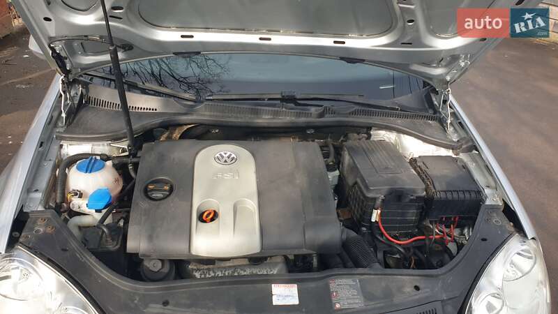 Хэтчбек Volkswagen Golf 2007 в Ровно