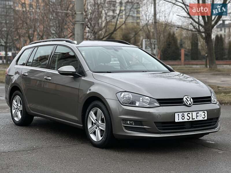 Универсал Volkswagen Golf 2014 в Ивано-Франковске