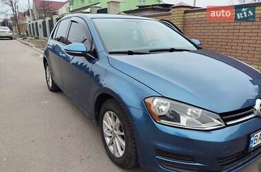 Хетчбек Volkswagen Golf 2015 в Кропивницькому