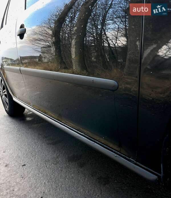 Універсал Volkswagen Golf 2005 в Рогатині