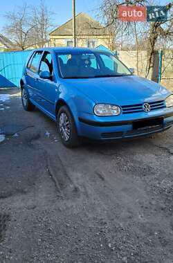 Хэтчбек Volkswagen Golf 2003 в Ирпене