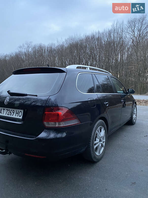 Універсал Volkswagen Golf 2011 в Галичі