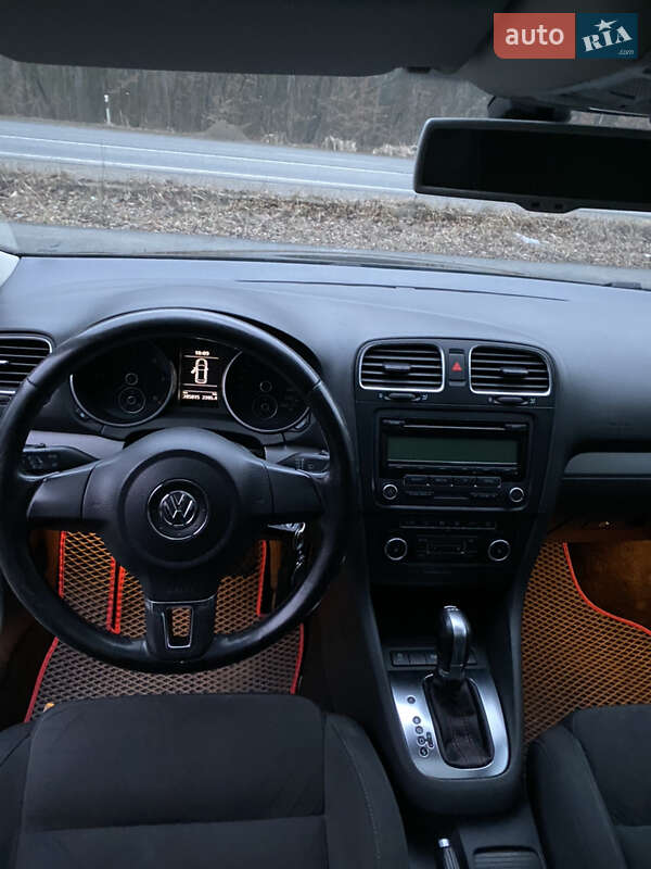 Універсал Volkswagen Golf 2011 в Галичі