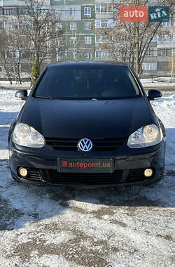 Хэтчбек Volkswagen Golf 2006 в Сумах