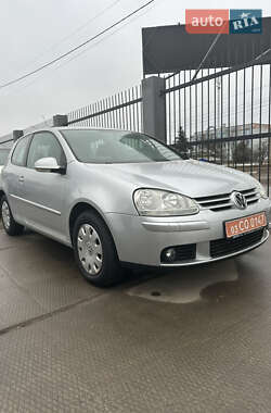 Хетчбек Volkswagen Golf 2006 в Конотопі