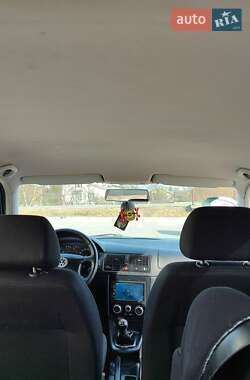 Хетчбек Volkswagen Golf 1999 в 