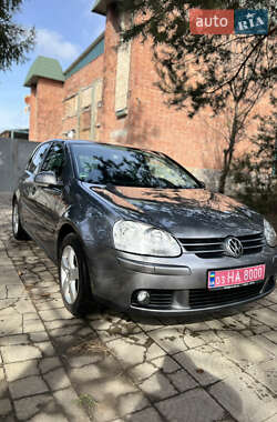 Хетчбек Volkswagen Golf 2008 в Дергачах