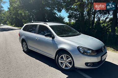 Универсал Volkswagen Golf 2013 в Теофиполе