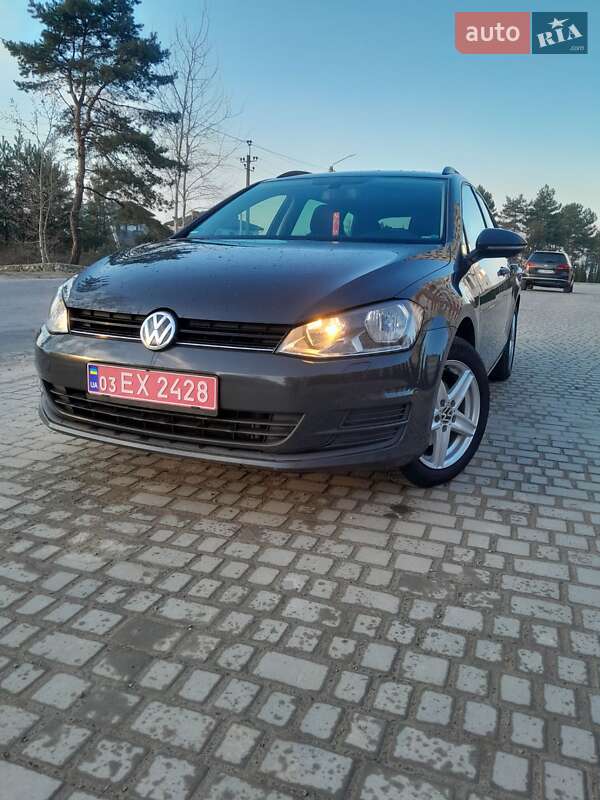 Універсал Volkswagen Golf 2015 в Львові