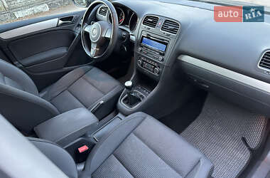 Хетчбек Volkswagen Golf 2010 в Калуші