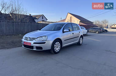 Хэтчбек Volkswagen Golf 2006 в Звенигородке