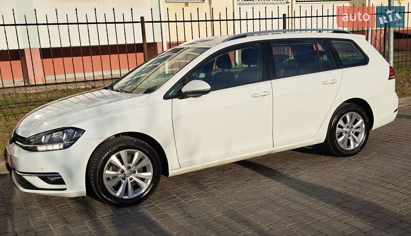 Универсал Volkswagen Golf 2019 в Луцке фото 23 Универсал Volkswagen Golf 2019 в Луцке