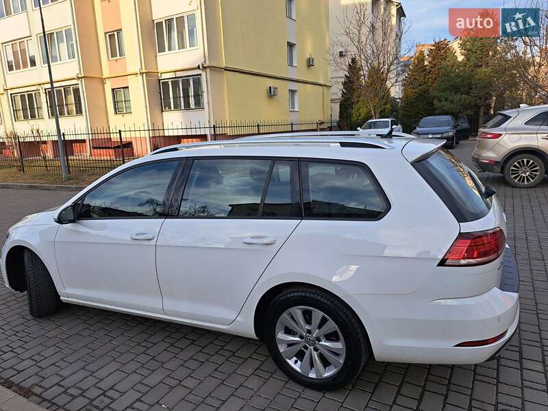 Универсал Volkswagen Golf 2019 в Луцке фото 11 Универсал Volkswagen Golf 2019 в Луцке