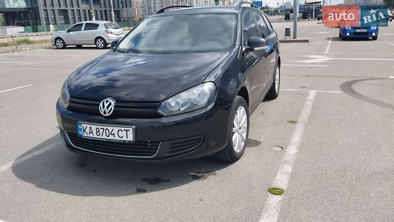Универсал Volkswagen Golf 2011 в Киеве