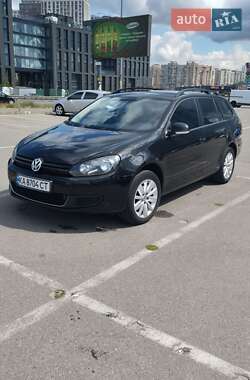 Універсал Volkswagen Golf 2011 в Києві