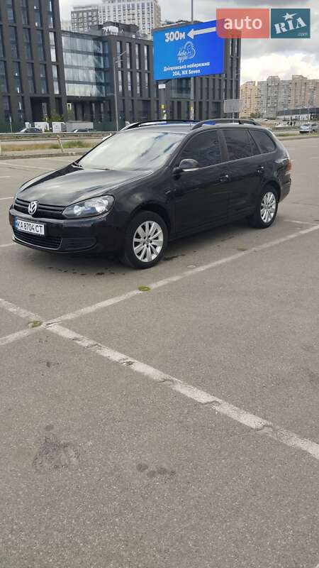 Универсал Volkswagen Golf 2011 в Киеве