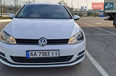 Универсал Volkswagen Golf 2015 в Киеве