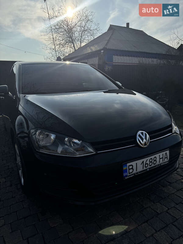 Хэтчбек Volkswagen Golf 2015 в Киеве фото 7 Хэтчбек Volkswagen Golf 2015 в Киеве
