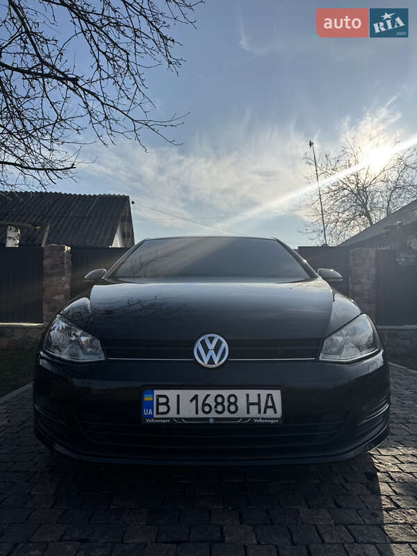 Хэтчбек Volkswagen Golf 2015 в Киеве фото 31 Хэтчбек Volkswagen Golf 2015 в Киеве
