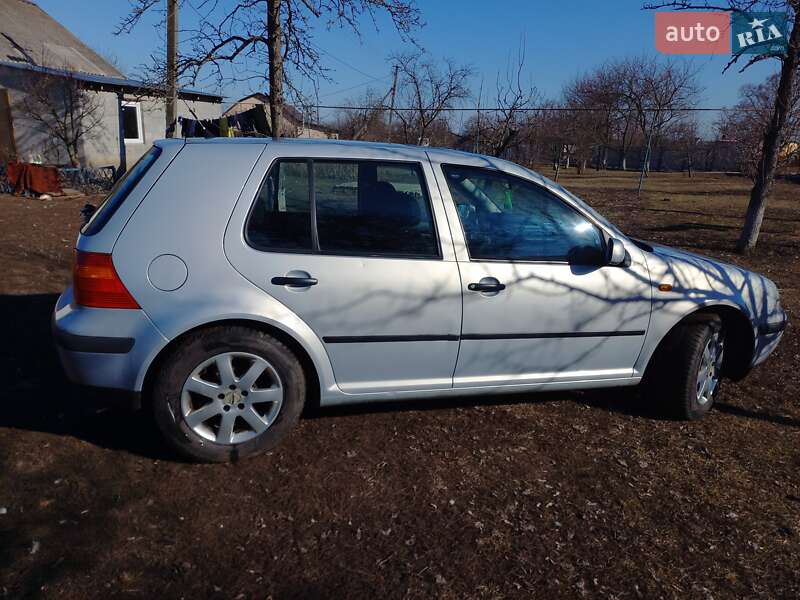 Хетчбек Volkswagen Golf 1998 в Полтаві