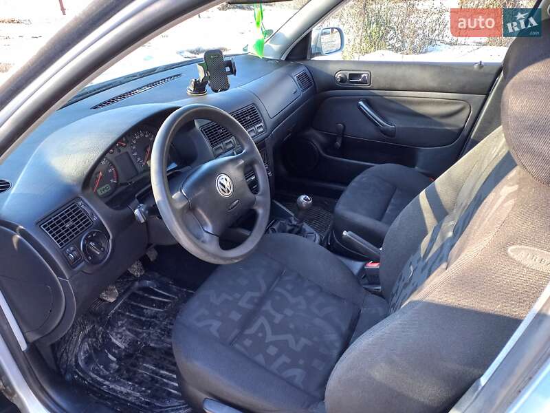 Хетчбек Volkswagen Golf 1998 в Полтаві