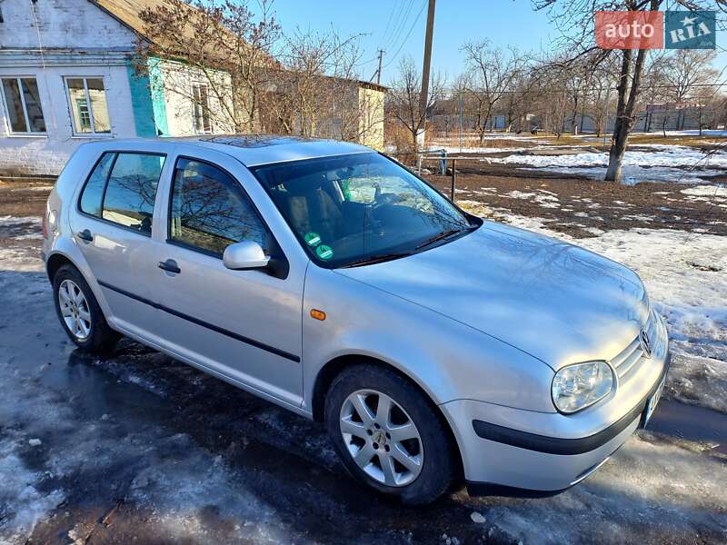 Хетчбек Volkswagen Golf 1998 в Полтаві