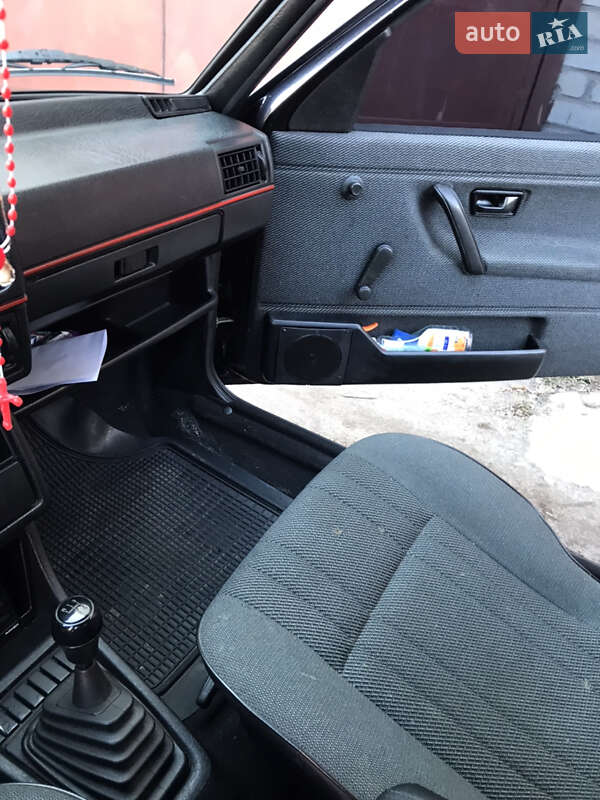 Хэтчбек Volkswagen Golf 1991 в Львове