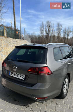 Универсал Volkswagen Golf 2014 в Виннице