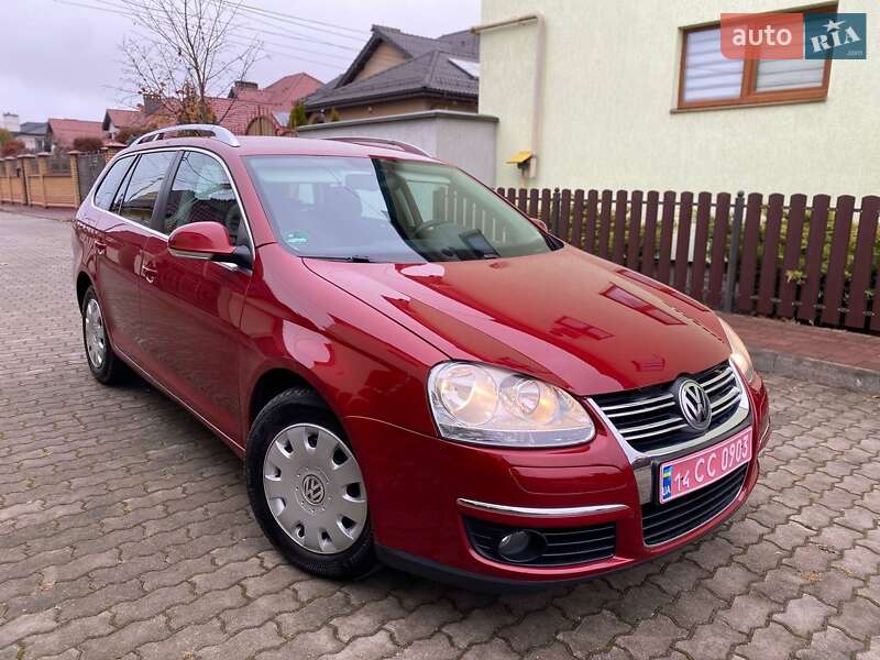 Универсал Volkswagen Golf 2008 в Стрые