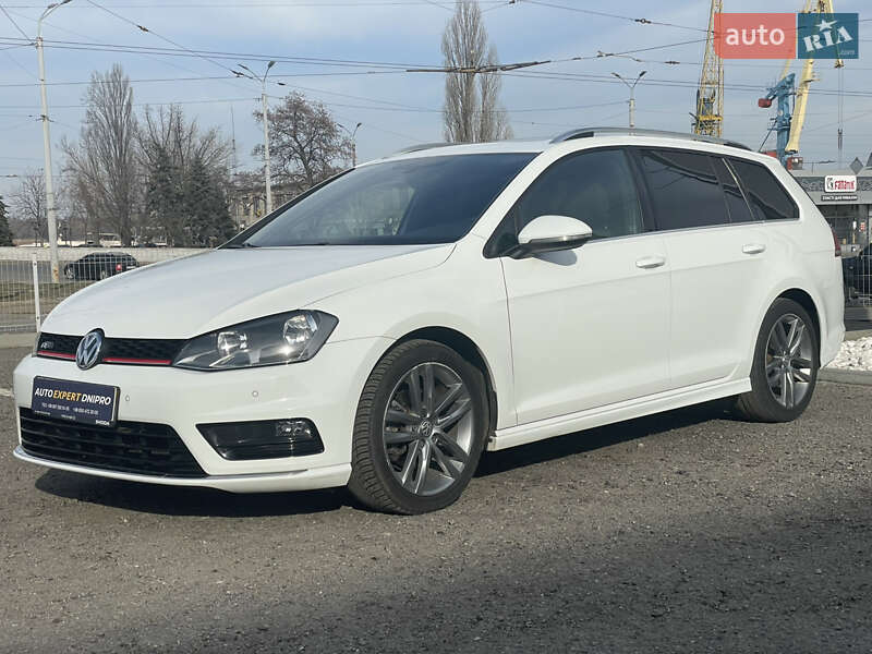 Универсал Volkswagen Golf 2016 в Днепре